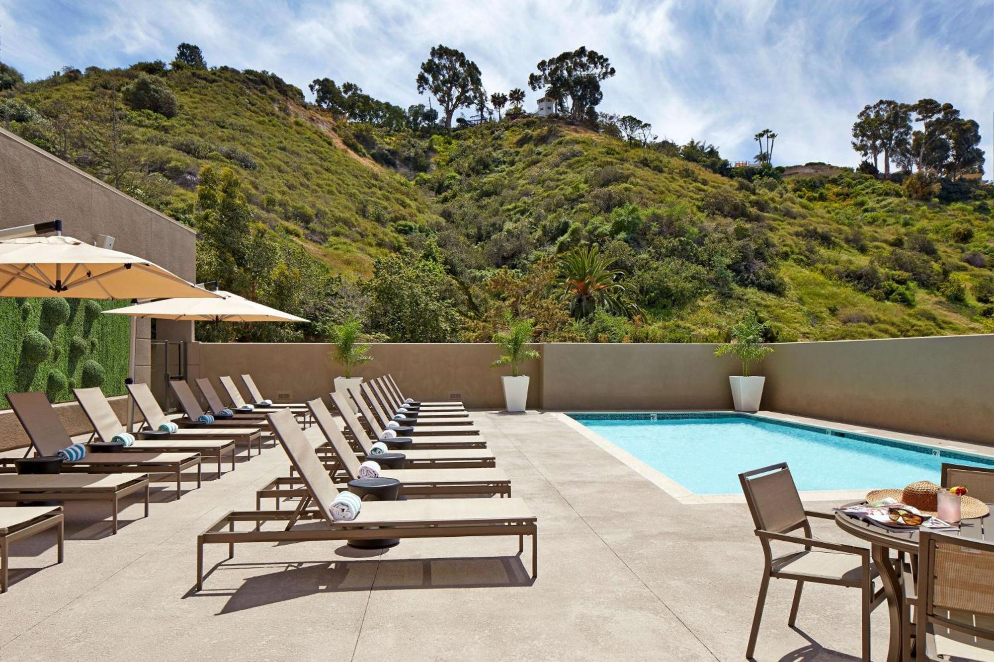 Hilton San Diego Mission Valley Bagian luar foto